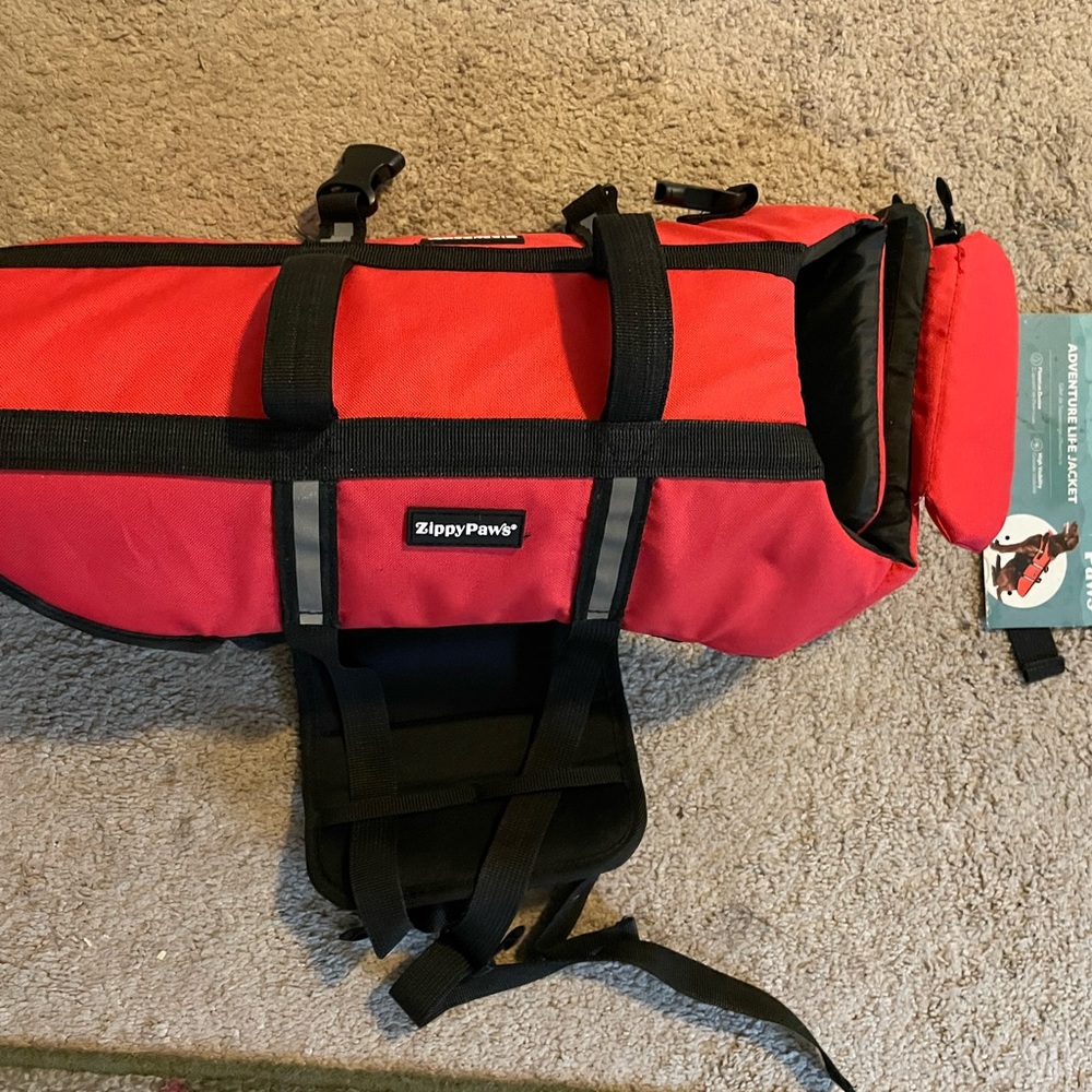 Brand new doggie life vest size medium